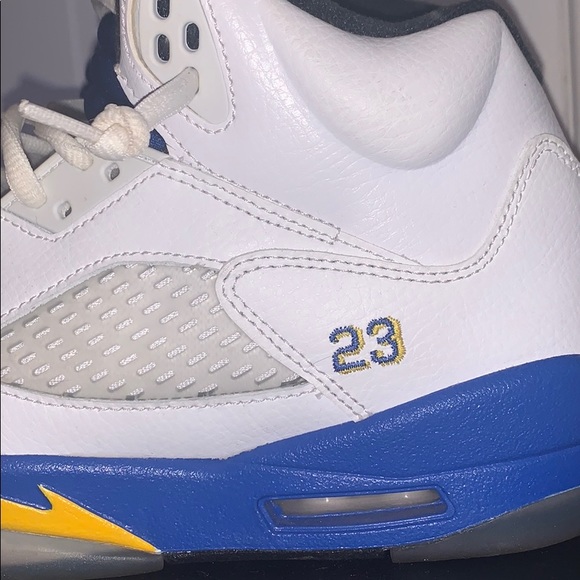 Air Jordan 5 Retro "Laney" 2013 size 7/women's 8 - Picture 2 of 6
